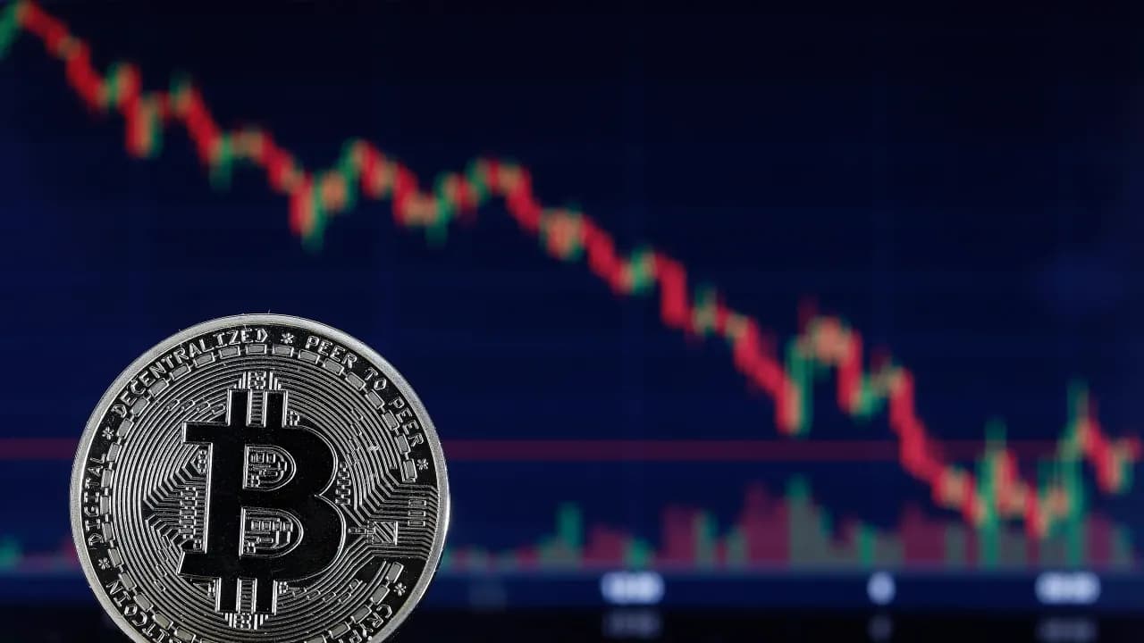 https://stocktwits.com/news articles/markets/equity/bitcoin etfs record low monthly inflows break two month outflow streak/cZN5TZLRJcZ https://stocktwits.com/news articles/markets/equity/bitcoin etfs record low monthly inflows break two month outflow streak/cZN5TZLRJcZ