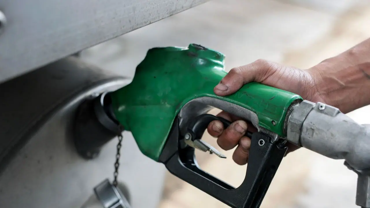 https://stocktwits.com/news articles/markets/equity/vlo mpc sun psx stocks climb overnight after trump allows temporary highway use of dyed diesel defers federal fuel tax/cZDstibRBkP https://stocktwits.com/news articles/markets/equity/vlo mpc sun psx stocks climb overnight after trump allows temporary highway use of dyed diesel defers federal fuel tax/cZDstibRBkP