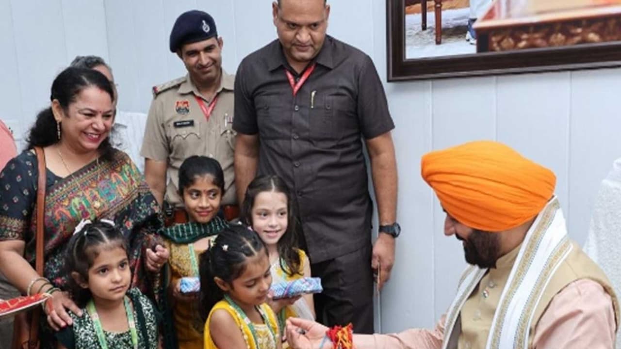 Schoolgirls tied rakhis to Haryana Chief Minister (photo: Haryana PR) Schoolgirls tied rakhis to Haryana Chief Minister (photo: Haryana PR)