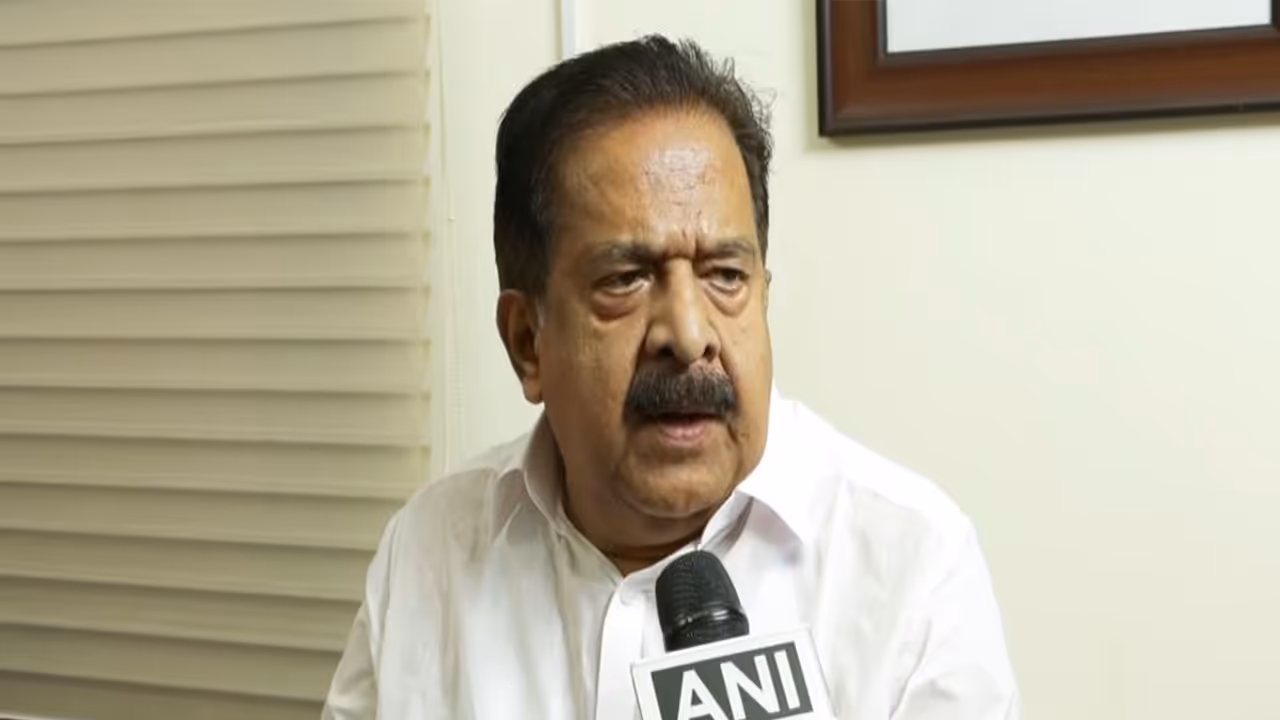 Congress leader Ramesh Chennithala (Photo/ANI)
