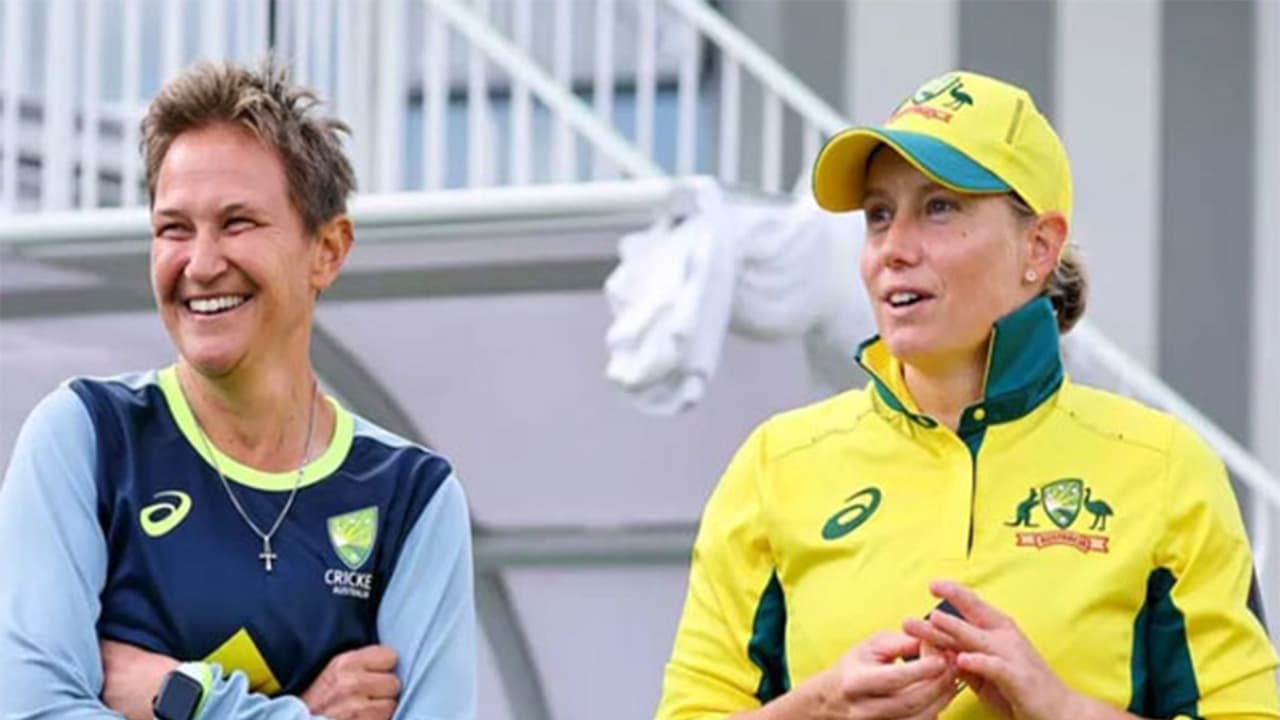 Australia women head coach Shelley Nitschke (L) with Alyssa Healy. (Photo: cricket.com.au) Australia women head coach Shelley Nitschke (L) with Alyssa Healy. (Photo: cricket.com.au)