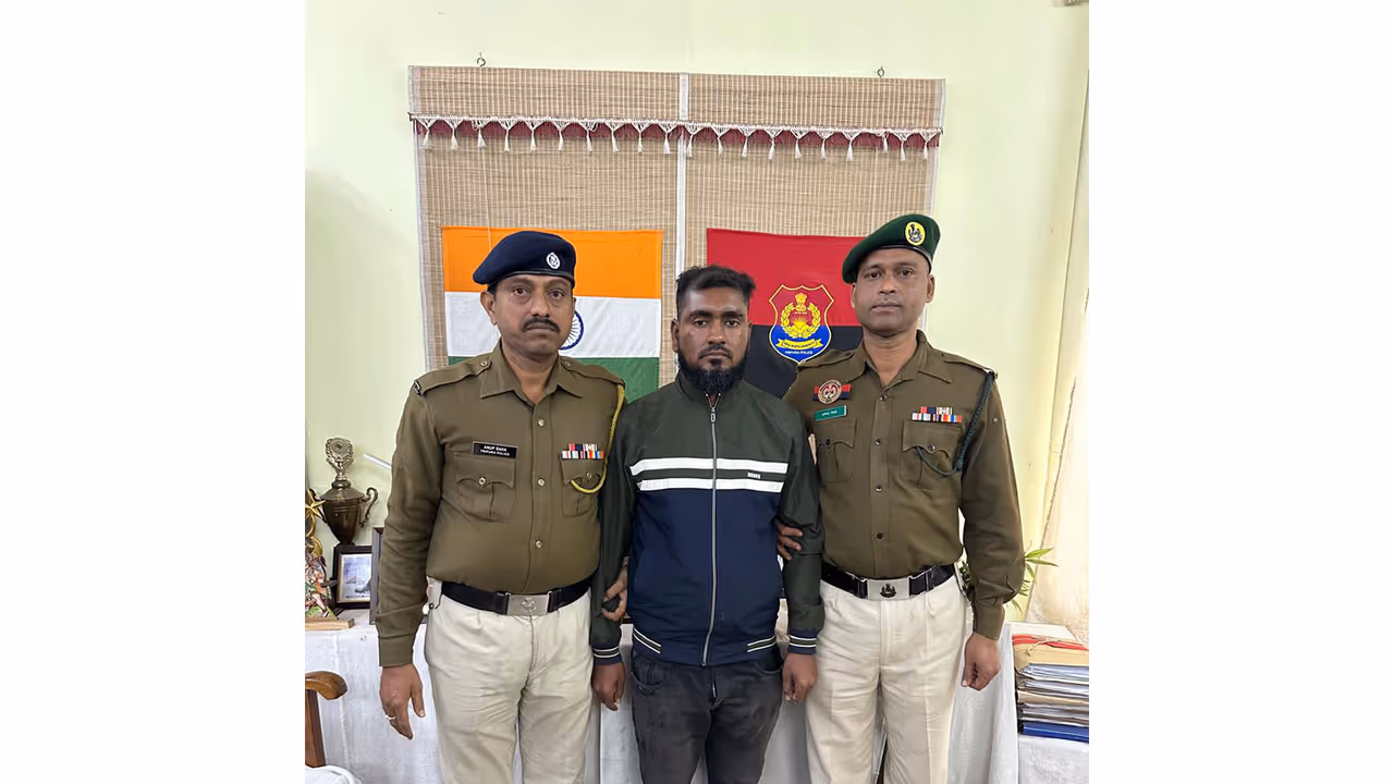 Accused Jagir Miah in police custody (Photo/ Agartala West PS) Accused Jagir Miah in police custody (Photo/ Agartala West PS)