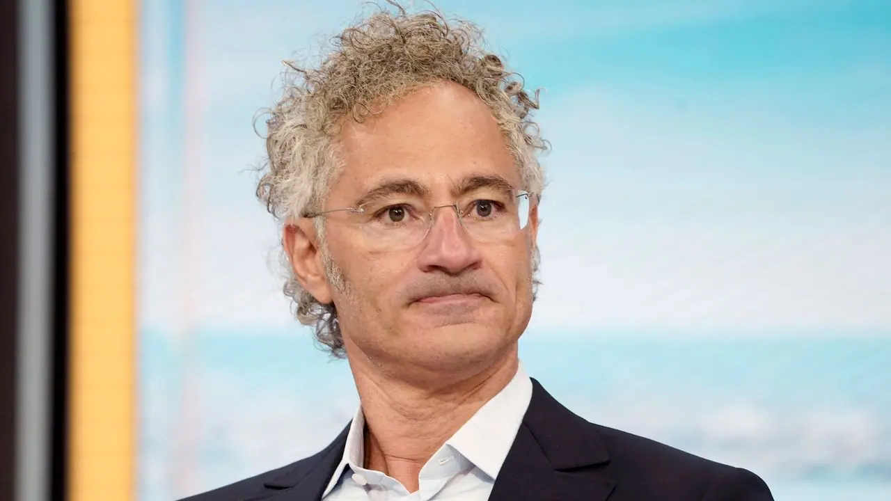 https://stocktwits.com/news articles/markets/equity/palantir s earnings beat has one analyst running out of superlatives ceo uses moment to step up attack on anthropic open ai/cZo5dyeRJ3s https://stocktwits.com/news articles/markets/equity/palantir s earnings beat has one analyst running out of superlatives ceo uses moment to step up attack on anthropic open ai/cZo5dyeRJ3s