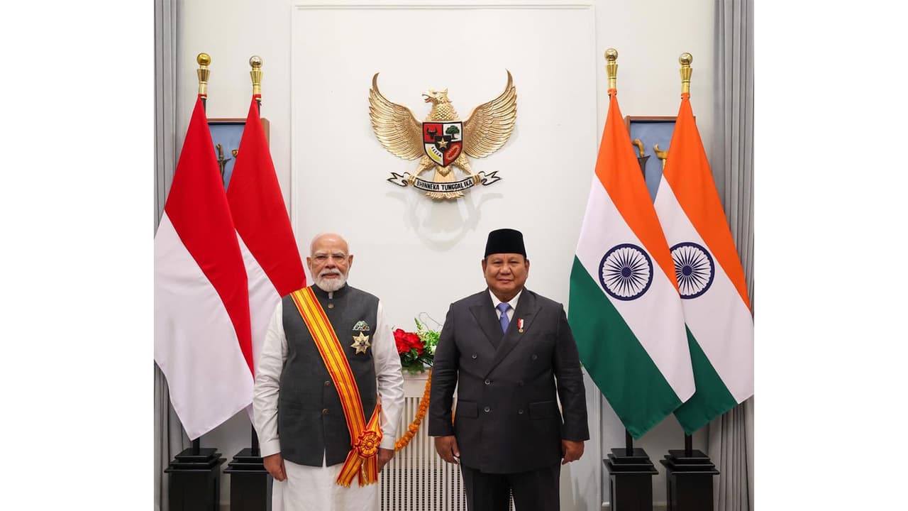 Prime Minister Narendra Modi and Indonesian President Prabowo Subianto (Photo: X@MEAIndia) Prime Minister Narendra Modi and Indonesian President Prabowo Subianto (Photo: X@MEAIndia)