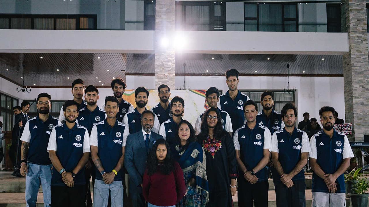Indian cricket team with the Indian ambassador to Zimbabwe, Bramha Kumar and his family. (Photo: X/ @BCCI) Indian cricket team with the Indian ambassador to Zimbabwe, Bramha Kumar and his family. (Photo: X/ @BCCI)