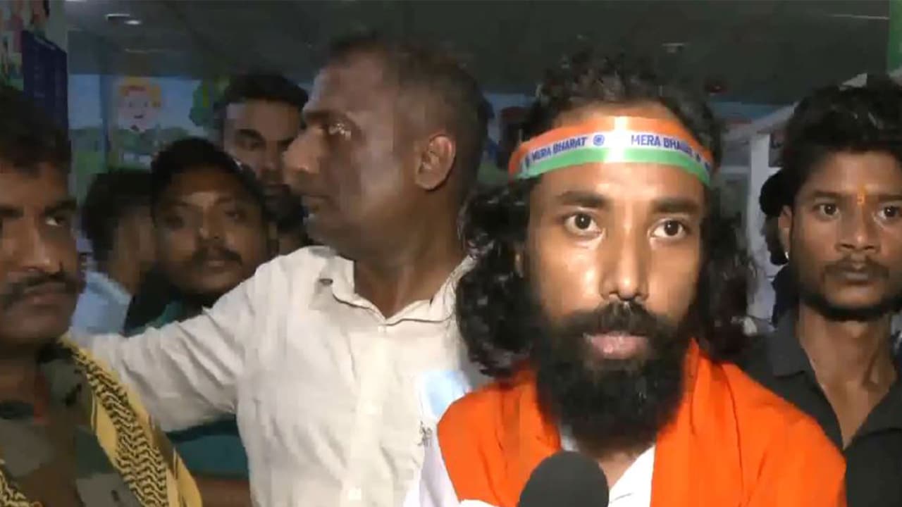 Student leader Devendra Nath Mahato (Photo/ANI) Student leader Devendra Nath Mahato (Photo/ANI)