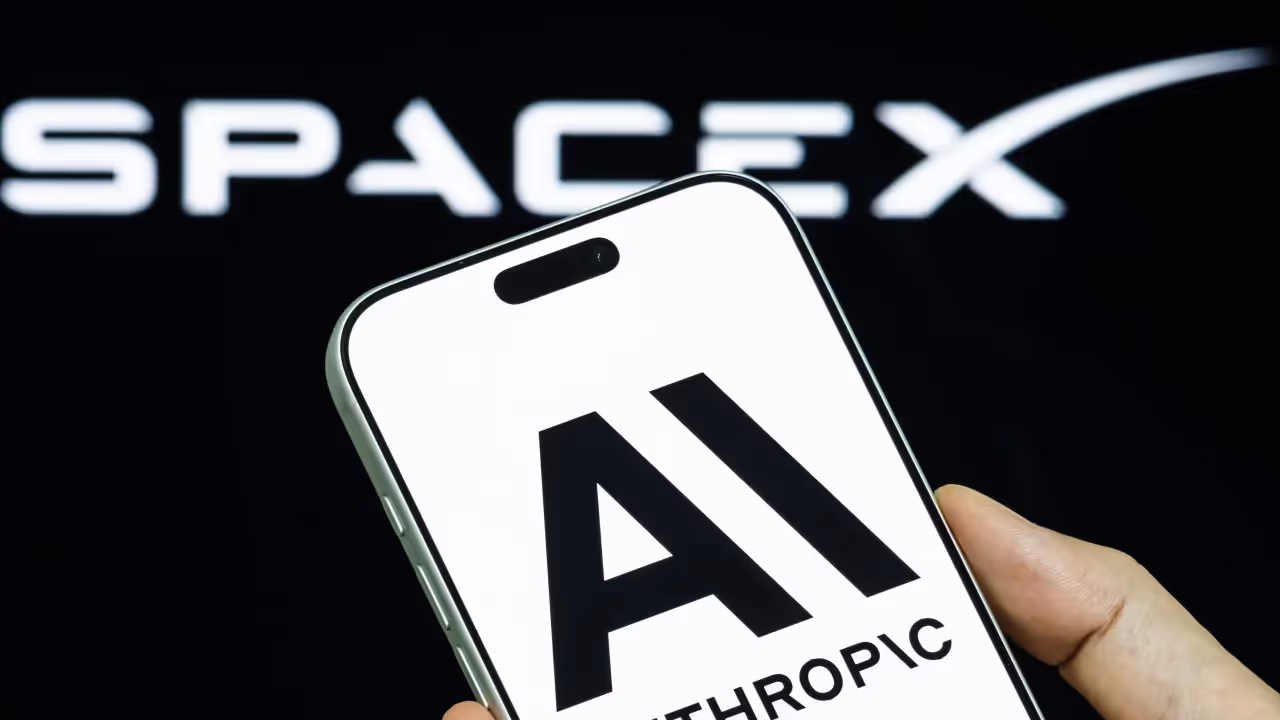 https://stocktwits.com/news articles/markets/equity/anthropic spacex ipo crown ai growth microsoft margins analyst/cZsAKJTRJuX https://stocktwits.com/news articles/markets/equity/anthropic spacex ipo crown ai growth microsoft margins analyst/cZsAKJTRJuX