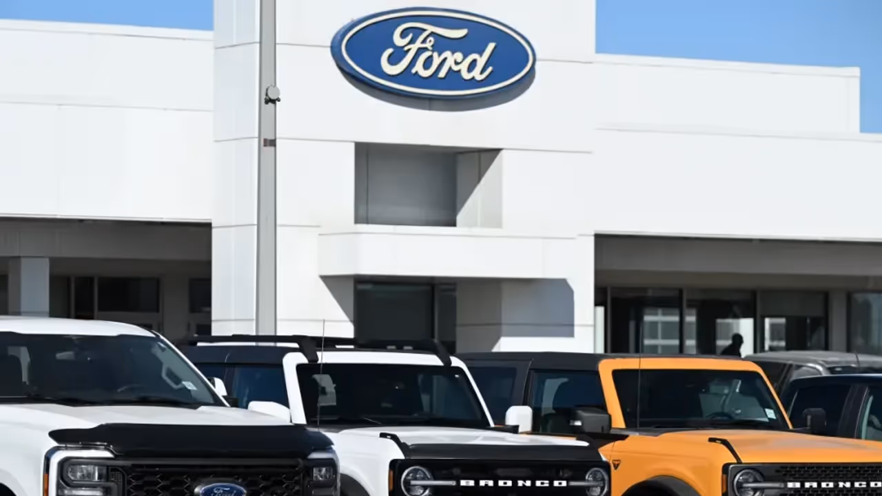 https://stocktwits.com/news articles/markets/equity/ford recalls nearly half million vehicles in us/chs6IduRdmW https://stocktwits.com/news articles/markets/equity/ford recalls nearly half million vehicles in us/chs6IduRdmW