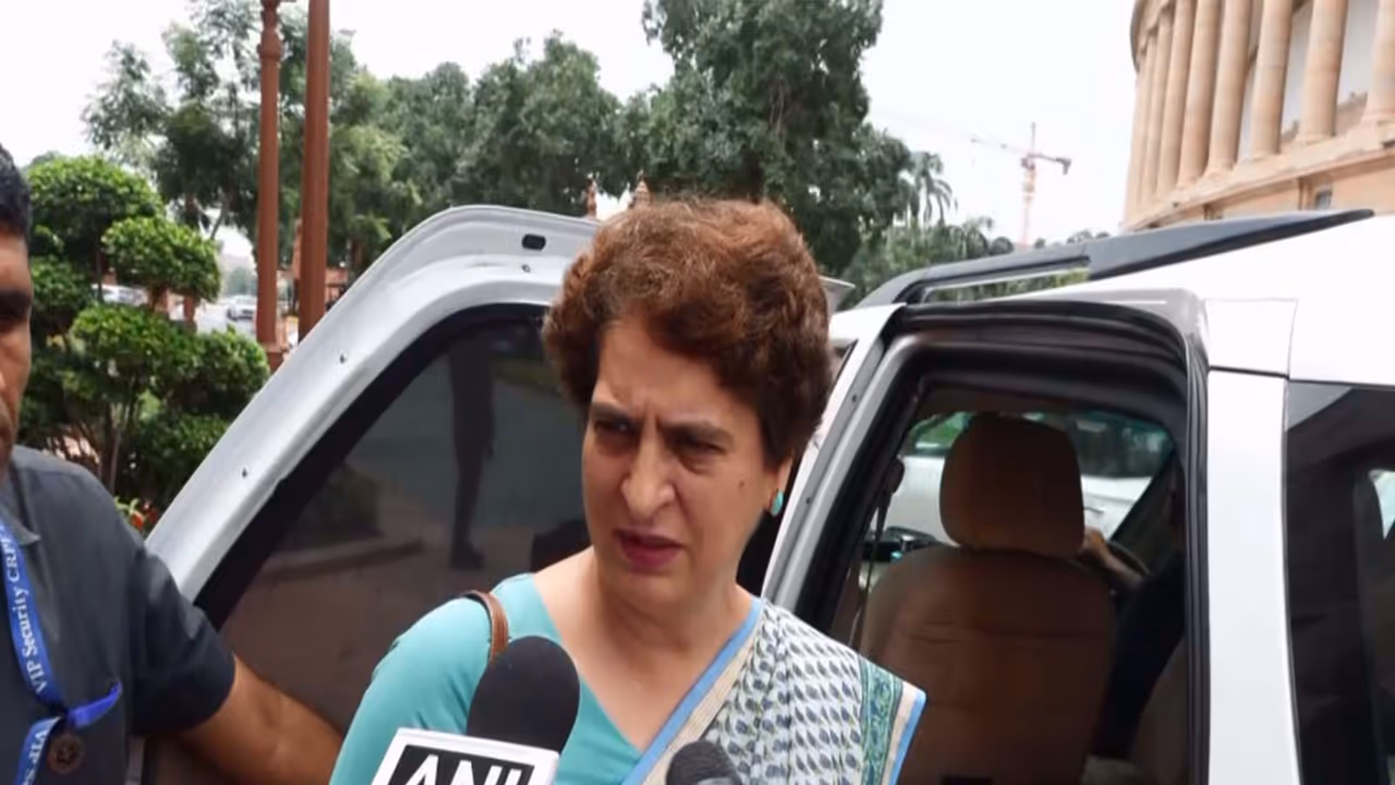Congress MP Priyanka Gandhi (Photo/ANI) Congress MP Priyanka Gandhi (Photo/ANI)