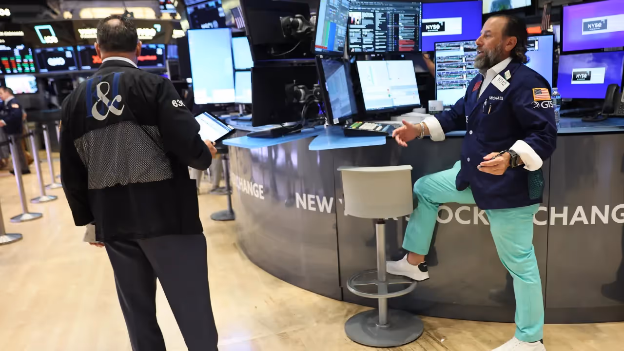 https://stocktwits.com/news articles/markets/equity/dow nasdaq futures slide after market clocks fresh record/chtTBFCRdZD https://stocktwits.com/news articles/markets/equity/dow nasdaq futures slide after market clocks fresh record/chtTBFCRdZD