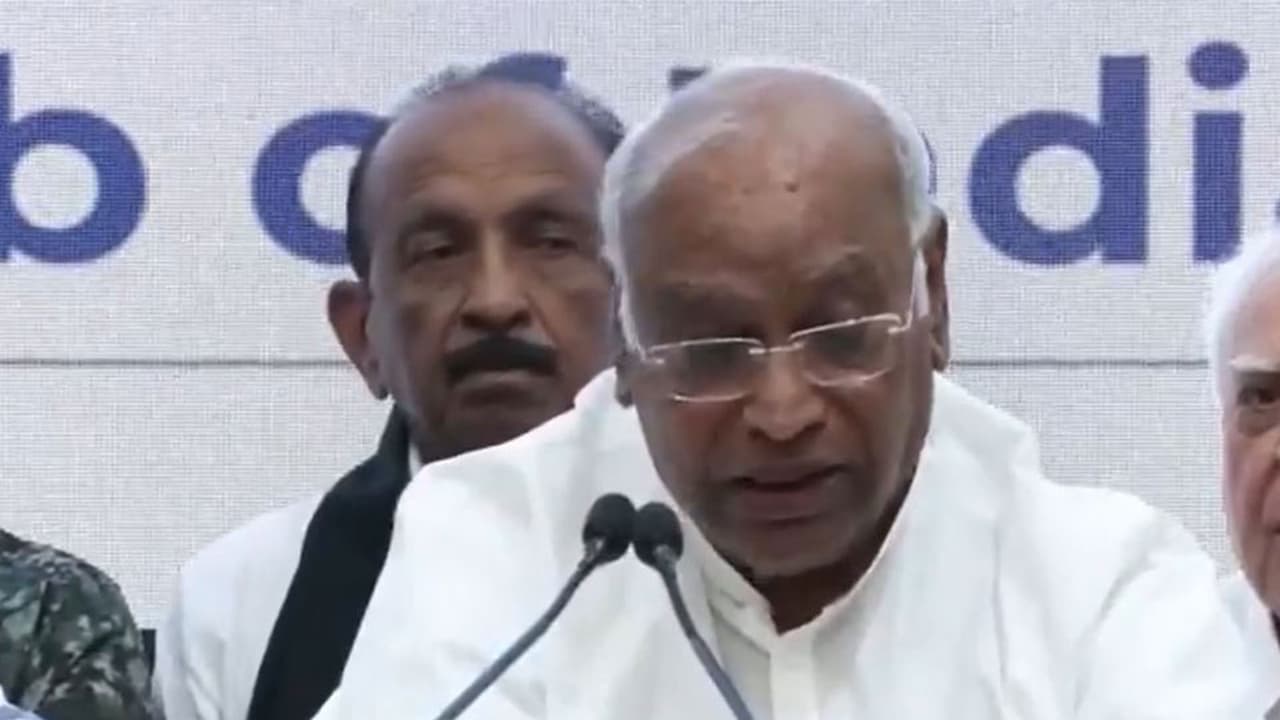 Congress President Mallikarjun Kharge (Photo/ANI) Congress President Mallikarjun Kharge (Photo/ANI)