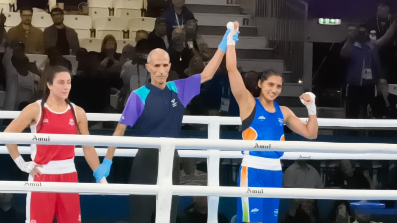 Preeti Pawar (R) (Photo: ANI) Preeti Pawar (R) (Photo: ANI)