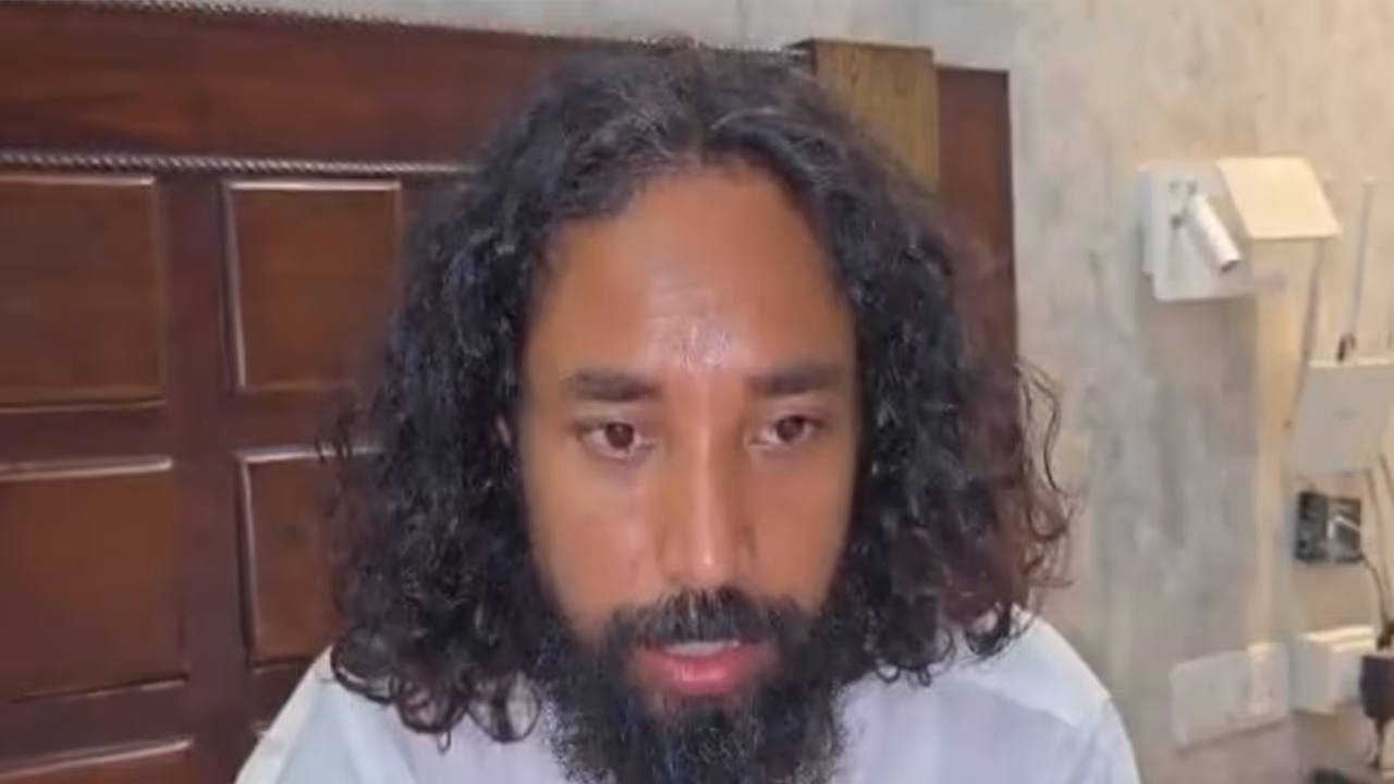 Student leader Devendra Nath Mahto (Photo/Maht's self made video) Student leader Devendra Nath Mahto (Photo/Maht's self made video)