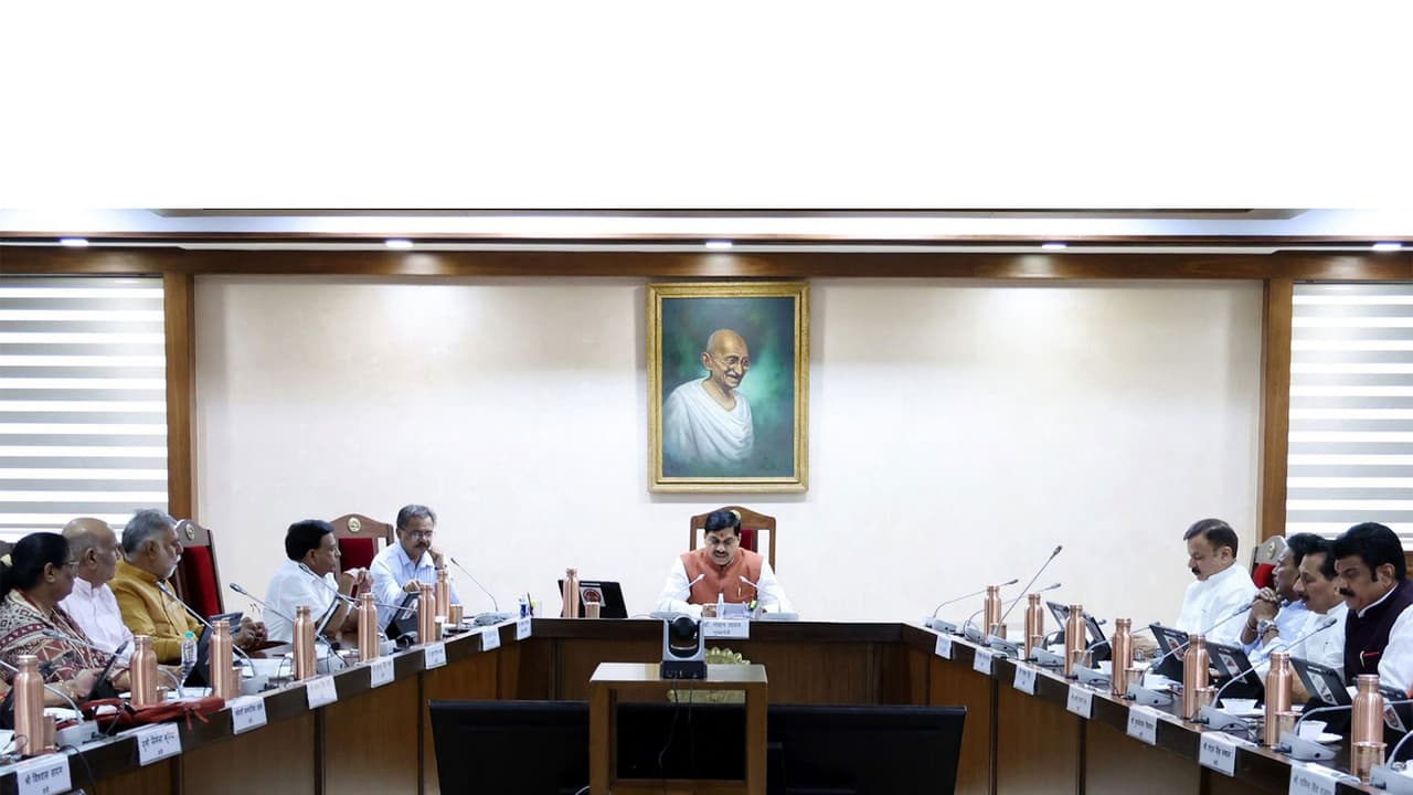 MP CM Mohan Yadav is chairing the cabinet meeting (Photo/DPR) MP CM Mohan Yadav is chairing the cabinet meeting (Photo/DPR)