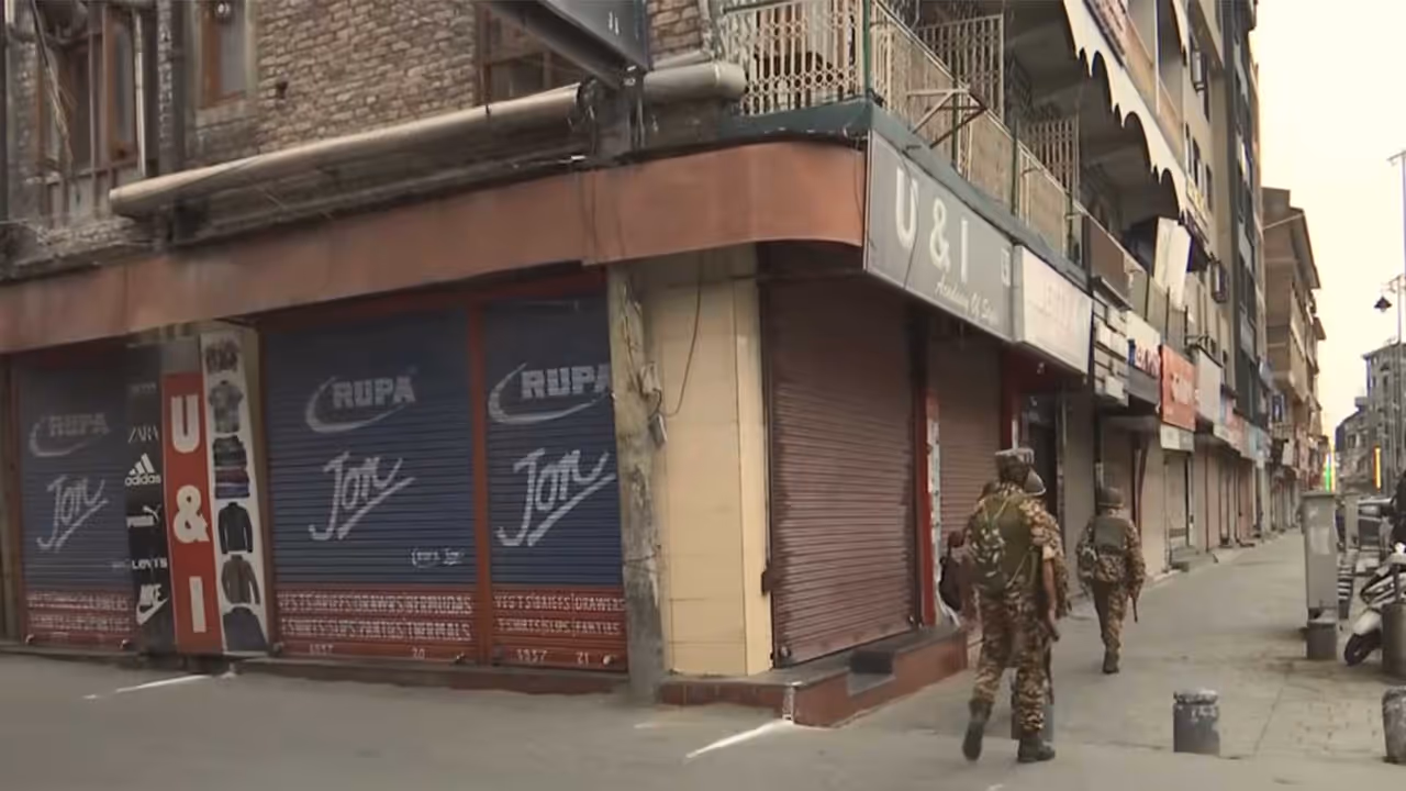 Visuals from Srinagar (Photo/ANI) Visuals from Srinagar (Photo/ANI)