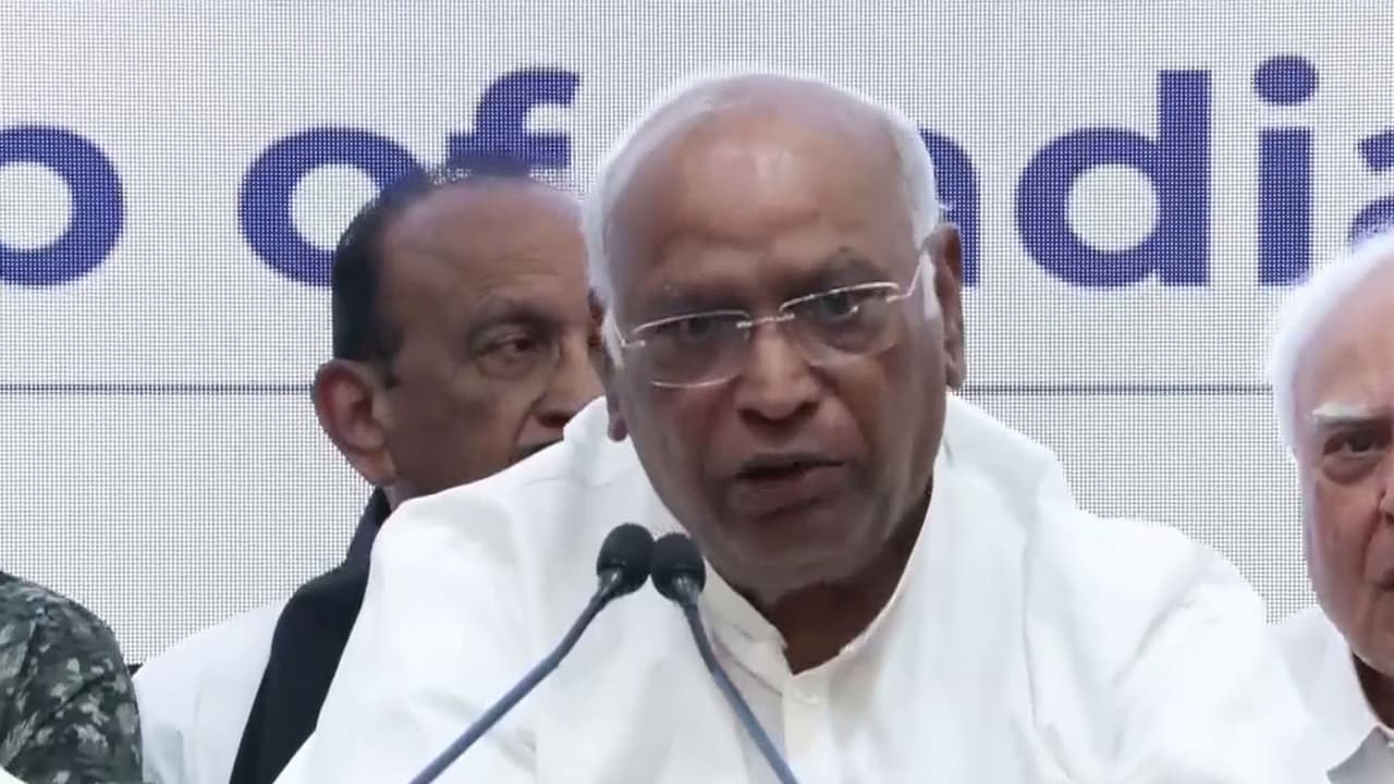 Congress president Mallikarjun Kharge (File Photo/ANI) Congress president Mallikarjun Kharge (File Photo/ANI)