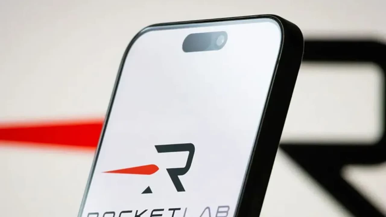 https://stocktwits.com/news articles/markets/equity/rklb spacex raises red flag over iridium deal/cZYqrryRJqs https://stocktwits.com/news articles/markets/equity/rklb spacex raises red flag over iridium deal/cZYqrryRJqs