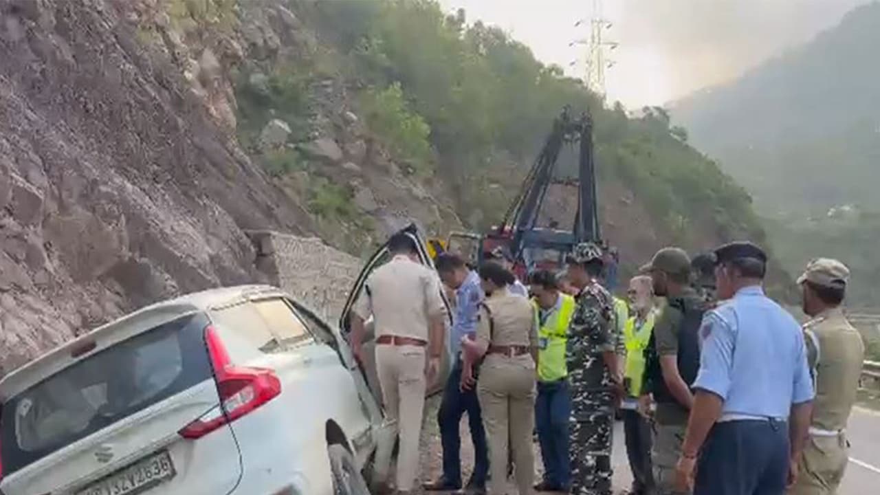 Amarnath Yatra car accident (Photo/ANI) Amarnath Yatra car accident (Photo/ANI)