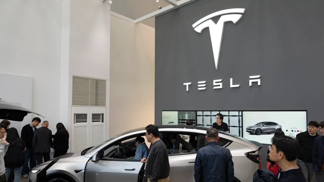 https://stocktwits.com/news articles/markets/equity/tesla eu registrations august byd chery leapmotor tsla/cZM76wrRB97 https://stocktwits.com/news articles/markets/equity/tesla eu registrations august byd chery leapmotor tsla/cZM76wrRB97