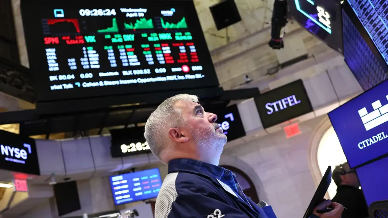 https://stocktwits.com/news articles/markets/equity/petros pharma hits record low after reverse split retail bulls weigh in/chLHwKURbi0