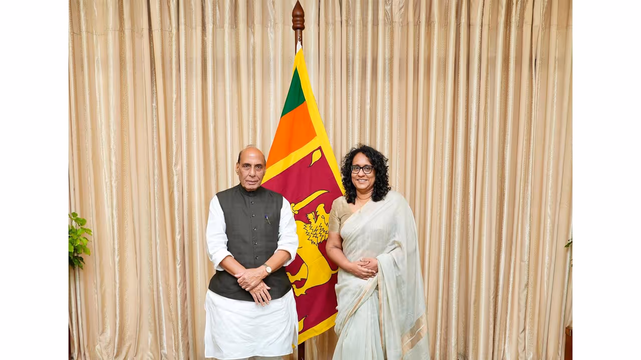 Defence Minister Rajnath Singh with Sri Lankan Prime Minister Harini Amarasuriya (Photo/X@rajnathsingh) Defence Minister Rajnath Singh with Sri Lankan Prime Minister Harini Amarasuriya (Photo/X@rajnathsingh)