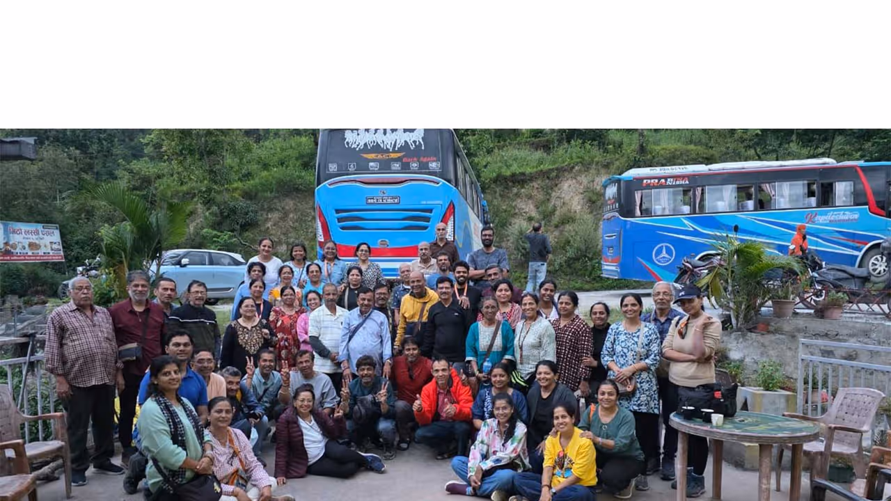 53 Indians stranded in Tibet reach Kathmandu amid Nepal flash flood (Photo: MEA) 53 Indians stranded in Tibet reach Kathmandu amid Nepal flash flood (Photo: MEA)