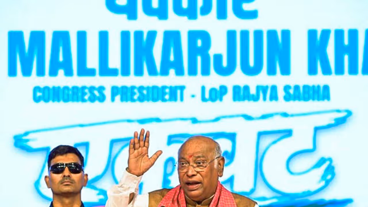 Congress president Mallikarjun Kharge (File Photo/ANI) Congress president Mallikarjun Kharge (File Photo/ANI)