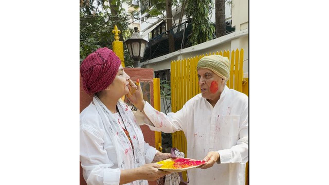 Couple Javed Akhtar and Shabana Azmi (Image source: ANI) Couple Javed Akhtar and Shabana Azmi (Image source: ANI)