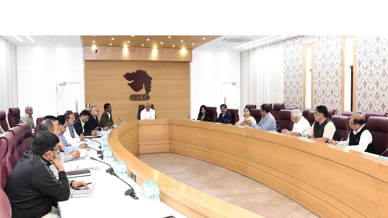 Gujarat Chief Minister Bhupendra Patel reviews Typhoid Situation (Photo/@Bhupendrapbjp) Gujarat Chief Minister Bhupendra Patel reviews Typhoid Situation (Photo/@Bhupendrapbjp)