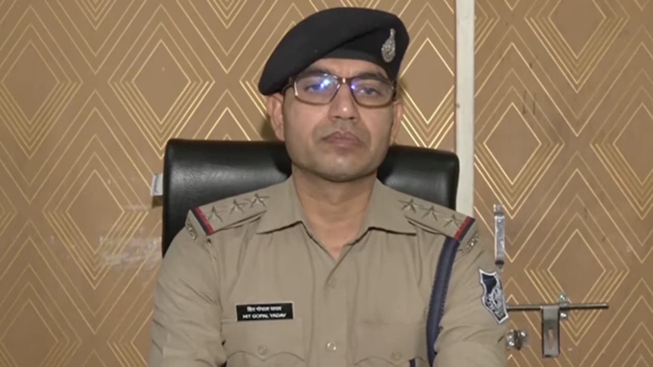 Annapurna police station incharge Hit Gopal Yadav (Photo/ANI) Annapurna police station incharge Hit Gopal Yadav (Photo/ANI)