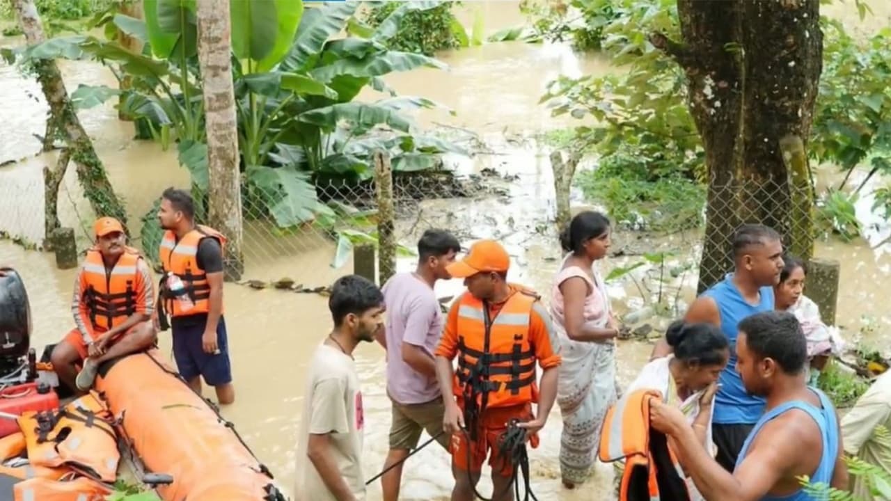 Visual from the flood affected site (Photo/X/@himantabiswa) Visual from the flood affected site (Photo/X/@himantabiswa)