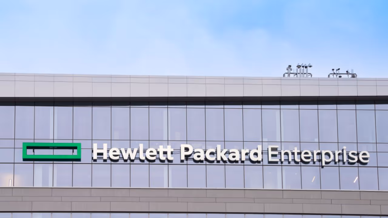 Hewlett Packard Enterprise Nosedives On Mixed Q1, Weak Guidance: Retail Uses Dip To Accumulate ‘Value’ Stock Hewlett Packard Enterprise Nosedives On Mixed Q1, Weak Guidance: Retail Uses Dip To Accumulate ‘Value’ Stock