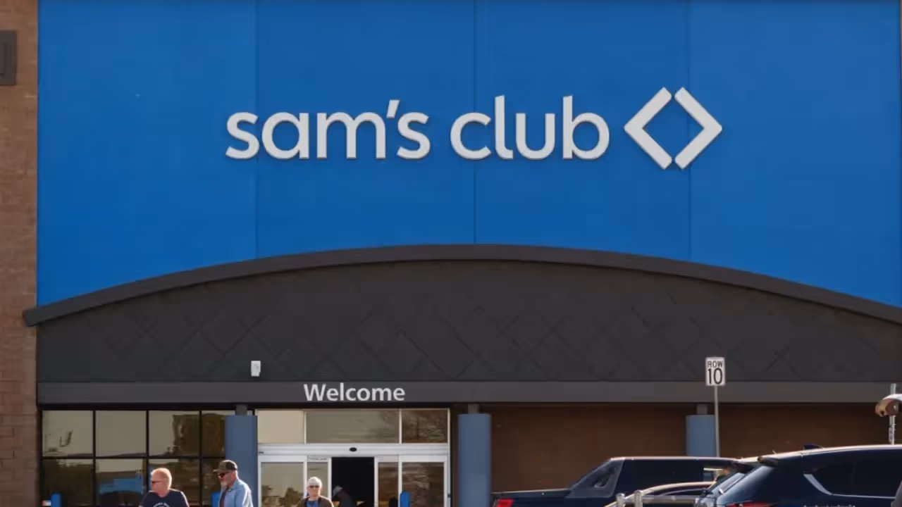 https://stocktwits.com/news articles/markets/equity/walmart takes leaf out of costco playbook expands sams club sunday hours/ch6alQeR311