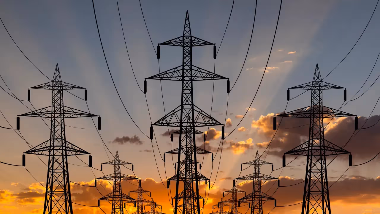 https://stocktwits.com/news-articles/markets/equity/thousands-of-californians-without-power-as-utilities-take-preemptive-steps-to-prevent-wildfires/chlxgBPRRPh