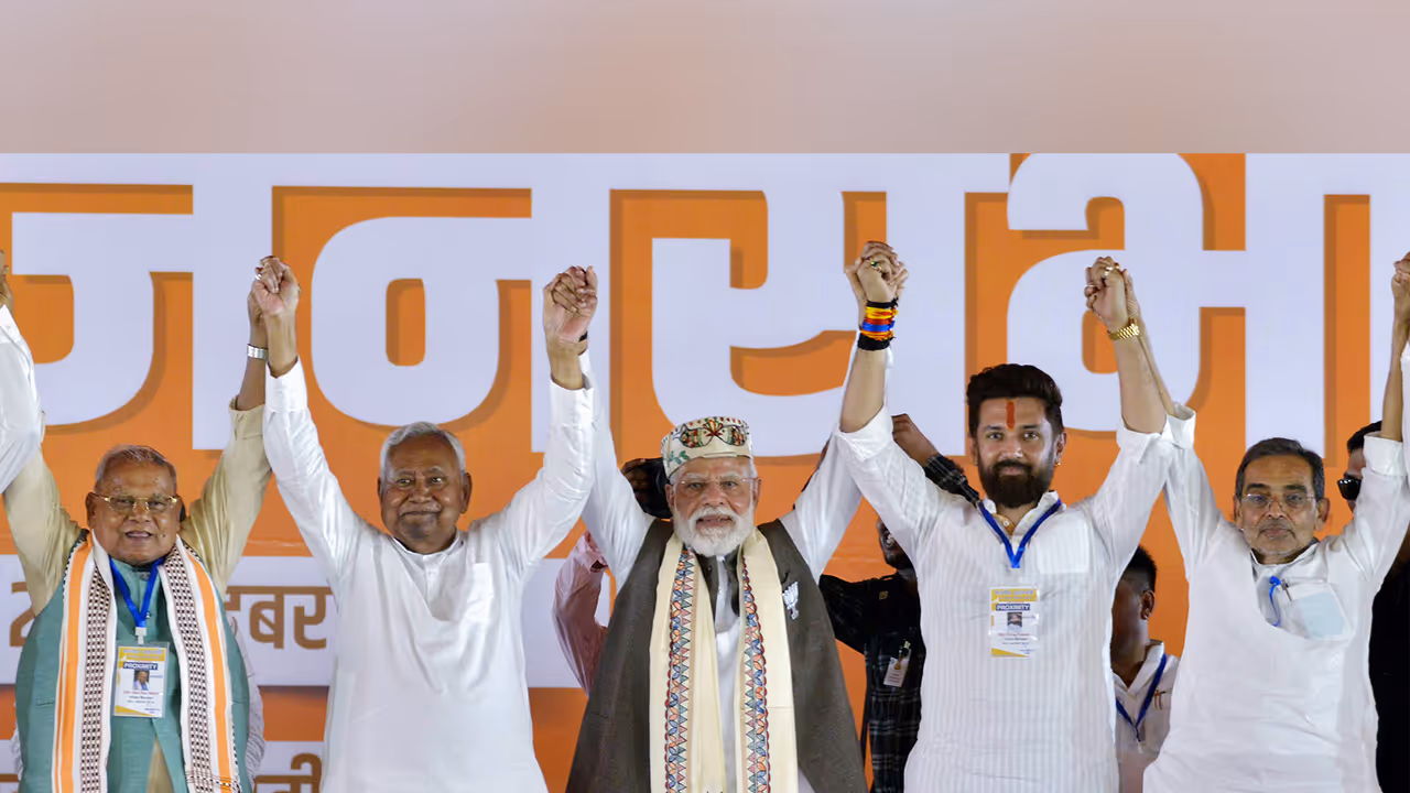 National Democratic Alliance leaders during an election rally (Photo: ANI)