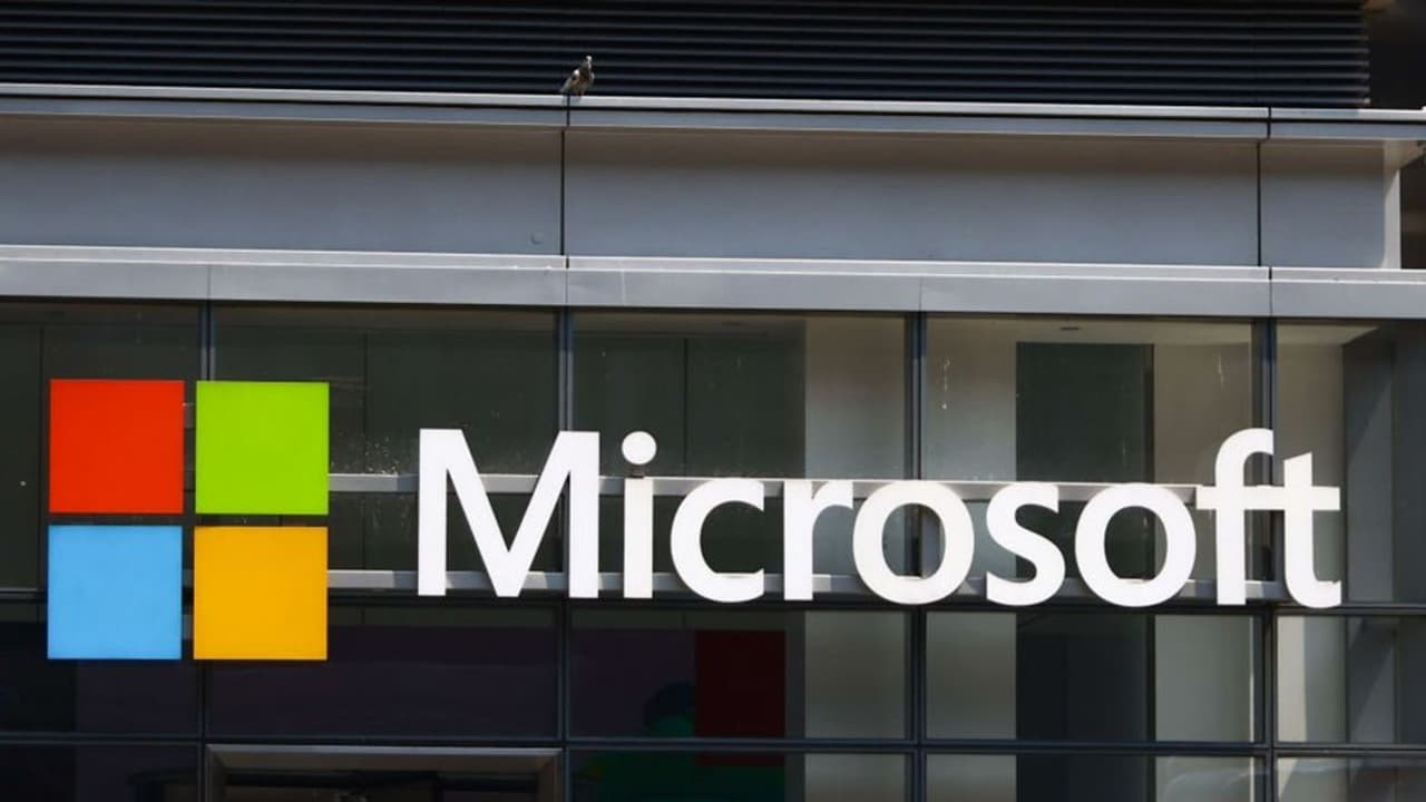 Microsoft Stock Gets Price Cut On Tariff Led Spending Risks, But Retail Holds Out Hope
