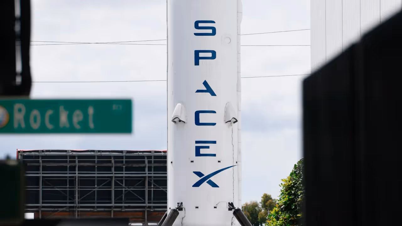 https://stocktwits.com/news articles/markets/equity/asts rklb spacex booking freeze retail space stocks/cZZYZCjR7yd https://stocktwits.com/news articles/markets/equity/asts rklb spacex booking freeze retail space stocks/cZZYZCjR7yd