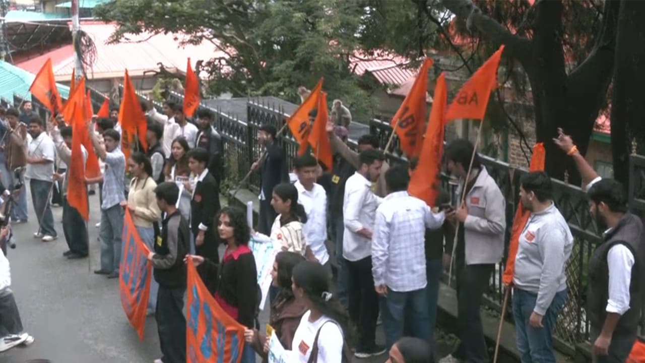 ABVP students protest against fee hike (Photo/ANI) ABVP students protest against fee hike (Photo/ANI)