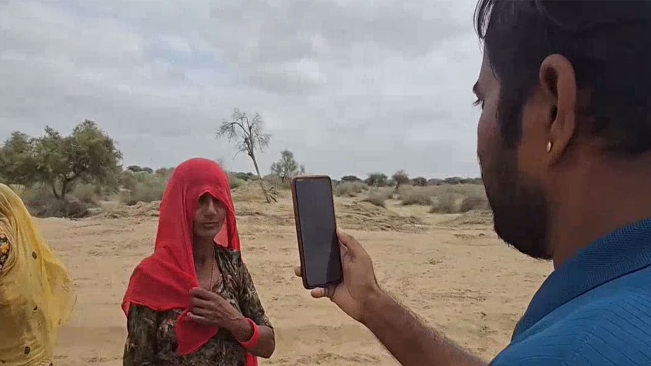 Officials conduct field visits to check photo duplication under VB G RAM G scheme in Jaisalmer (Photo/ANI) Officials conduct field visits to check photo duplication under VB G RAM G scheme in Jaisalmer (Photo/ANI)