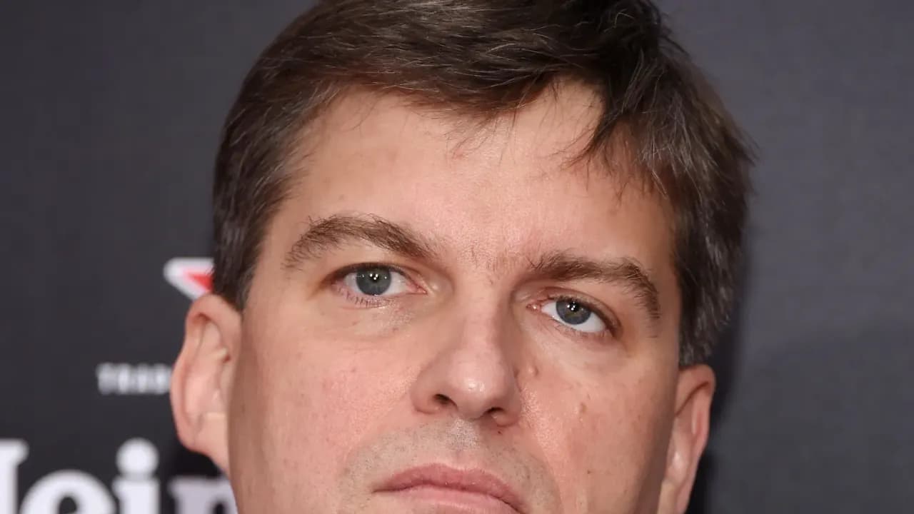 https://stocktwits.com/news articles/markets/equity/michael burry refreshes bearish palantir trade/cZokb9jRJfQ https://stocktwits.com/news articles/markets/equity/michael burry refreshes bearish palantir trade/cZokb9jRJfQ