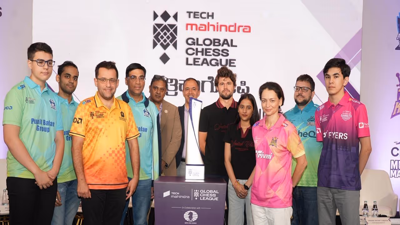 GCL season 4 trophy unveiled by world’s top chess stars (Photo: GCL) GCL season 4 trophy unveiled by world’s top chess stars (Photo: GCL)