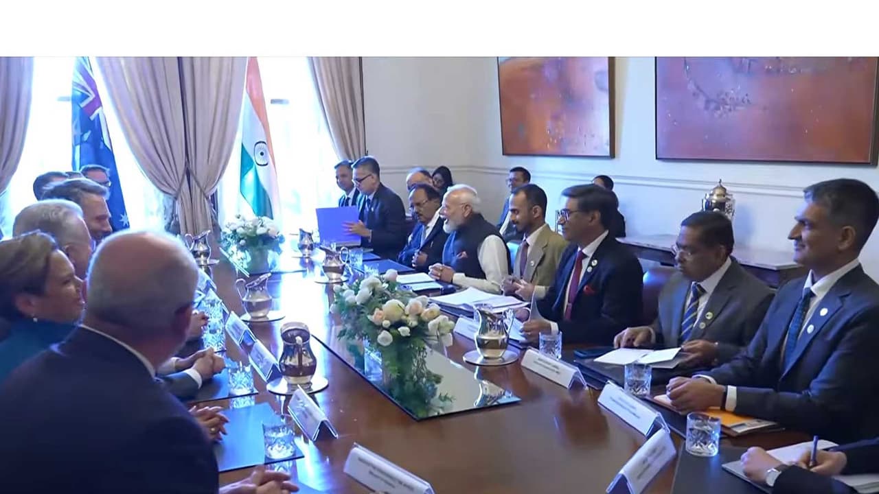 Melbourne: PM Modi holds delegation level talks with Australian PM Albanese (Photo/YouTube/NarendraModi) Melbourne: PM Modi holds delegation level talks with Australian PM Albanese (Photo/YouTube/NarendraModi)
