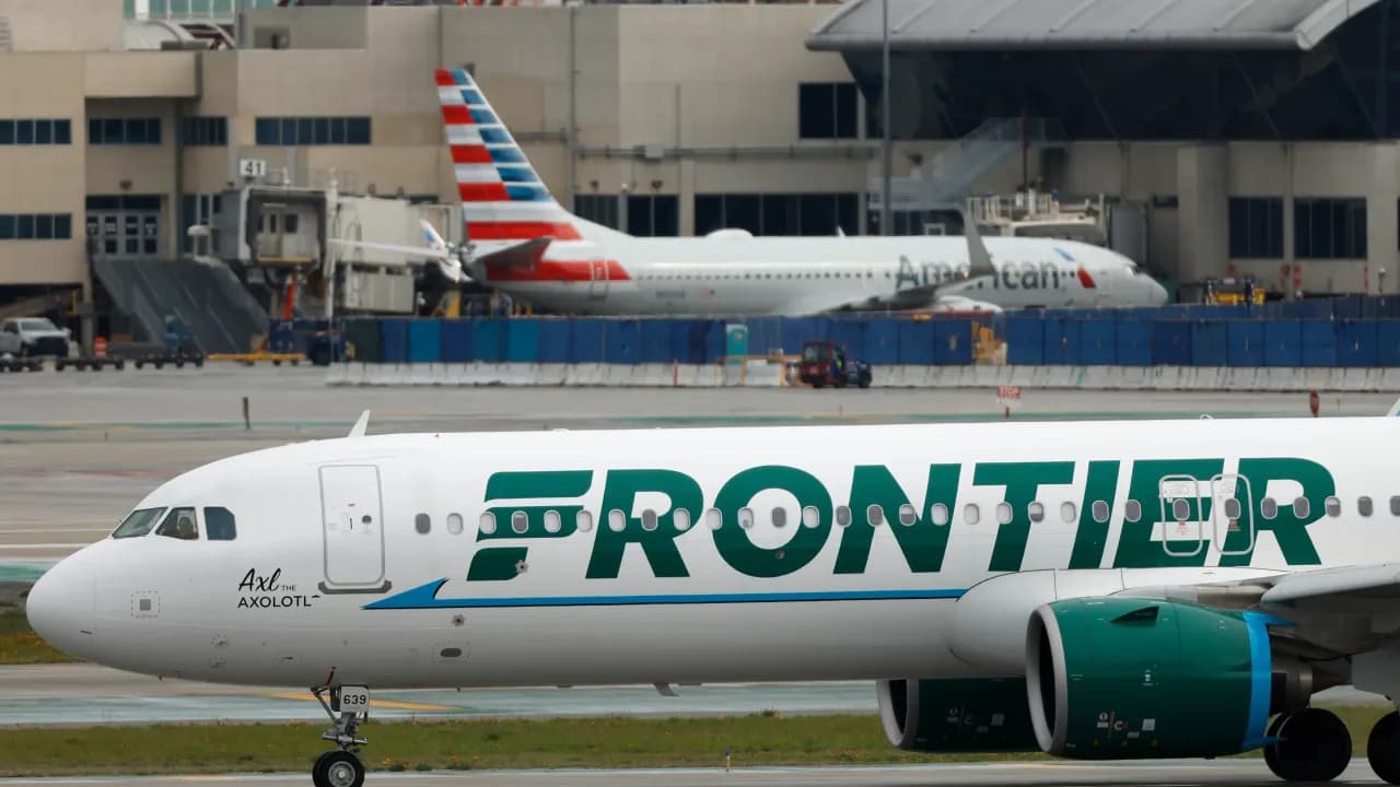 https://stocktwits.com/news articles/markets/equity/frontier ceo responds to united airlines chief executive s comments on discount airline model/chDGtpIRd6m