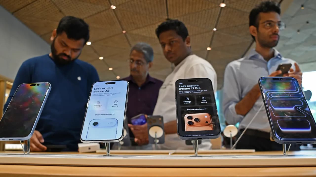 https://stocktwits.com/news articles/markets/equity/apple to take on indian antitrust regulator in lawsuit to avert upto 38 b in penalty/cL5emOnREh7 https://stocktwits.com/news articles/markets/equity/apple to take on indian antitrust regulator in lawsuit to avert upto 38 b in penalty/cL5emOnREh7