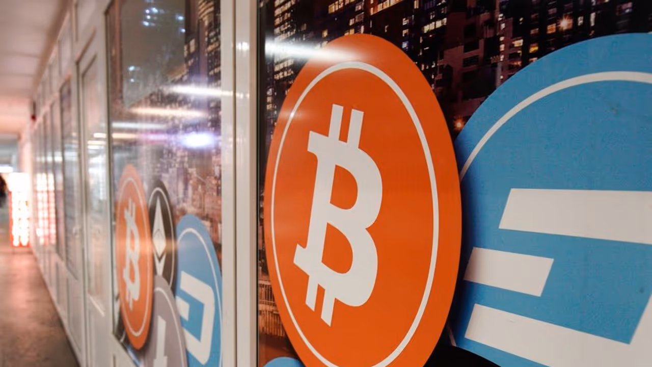 https://stocktwits.com/news articles/markets/equity/bitcoin tops 118 000 triggers record 1 1 billion in short liquidations/ch8c9xJR5Zg
