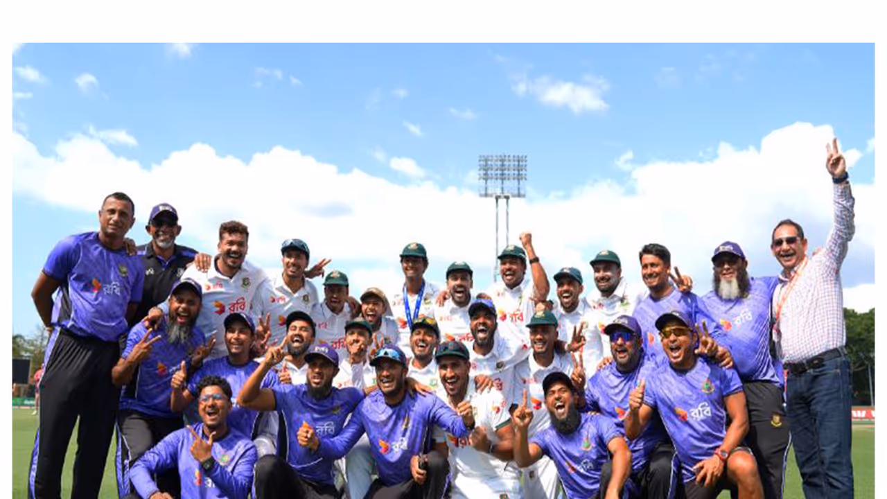 Bangladesh players and staff celebrating after historic Test win over Australia in Darwin (Photo: X/@BCBtigers) Bangladesh players and staff celebrating after historic Test win over Australia in Darwin (Photo: X/@BCBtigers)
