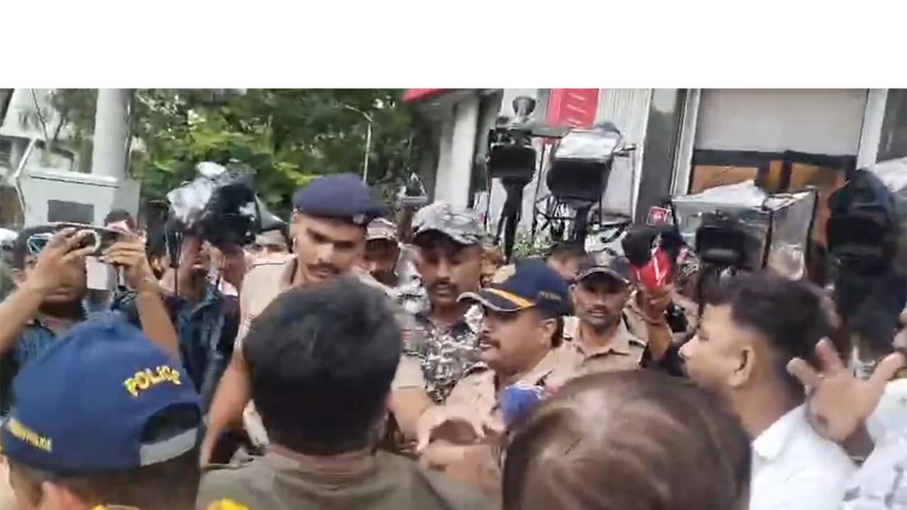 Mumbai Police register 3 cases over CJP protest at Chaitya Bhoomi (Photo/ANI) Mumbai Police register 3 cases over CJP protest at Chaitya Bhoomi (Photo/ANI)