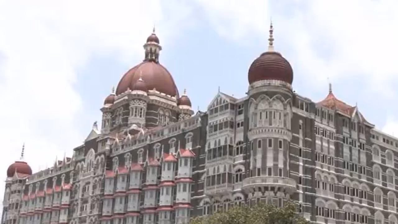 Visuals from outside Taj Mahal Palace (Photo/ANI) Visuals from outside Taj Mahal Palace (Photo/ANI)
