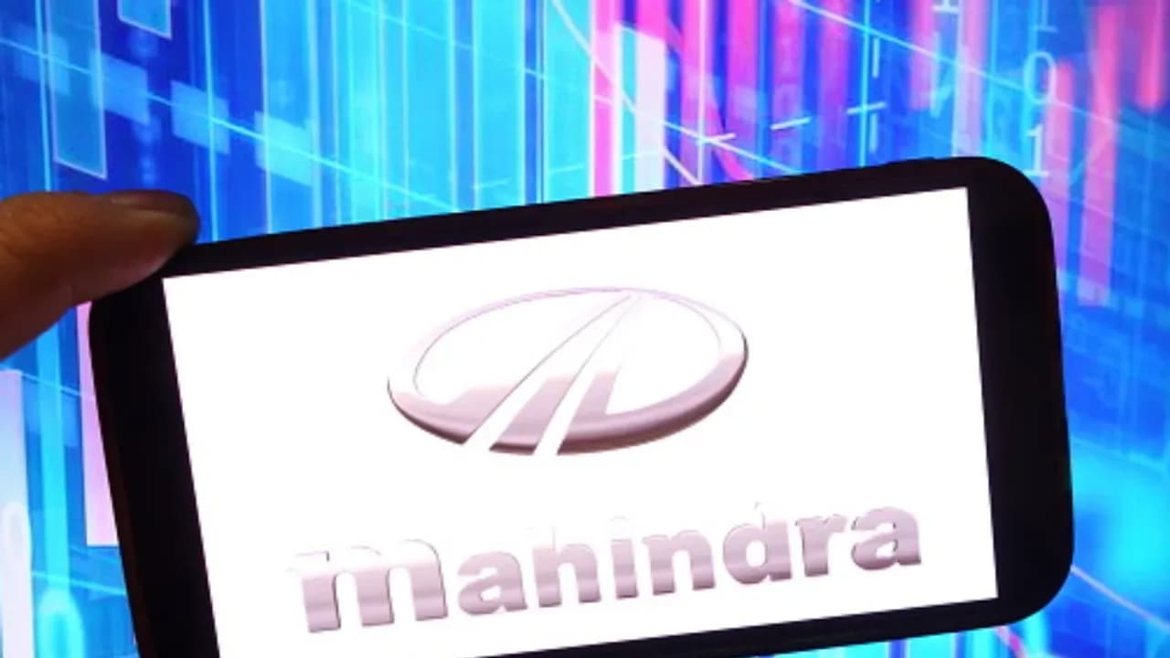 https://stocktwits.com/news articles/markets/equity/mahindra lifespace shares sebi analyst sees signs of trend reversal on robust project pipeline/ch6SB0bR3jA