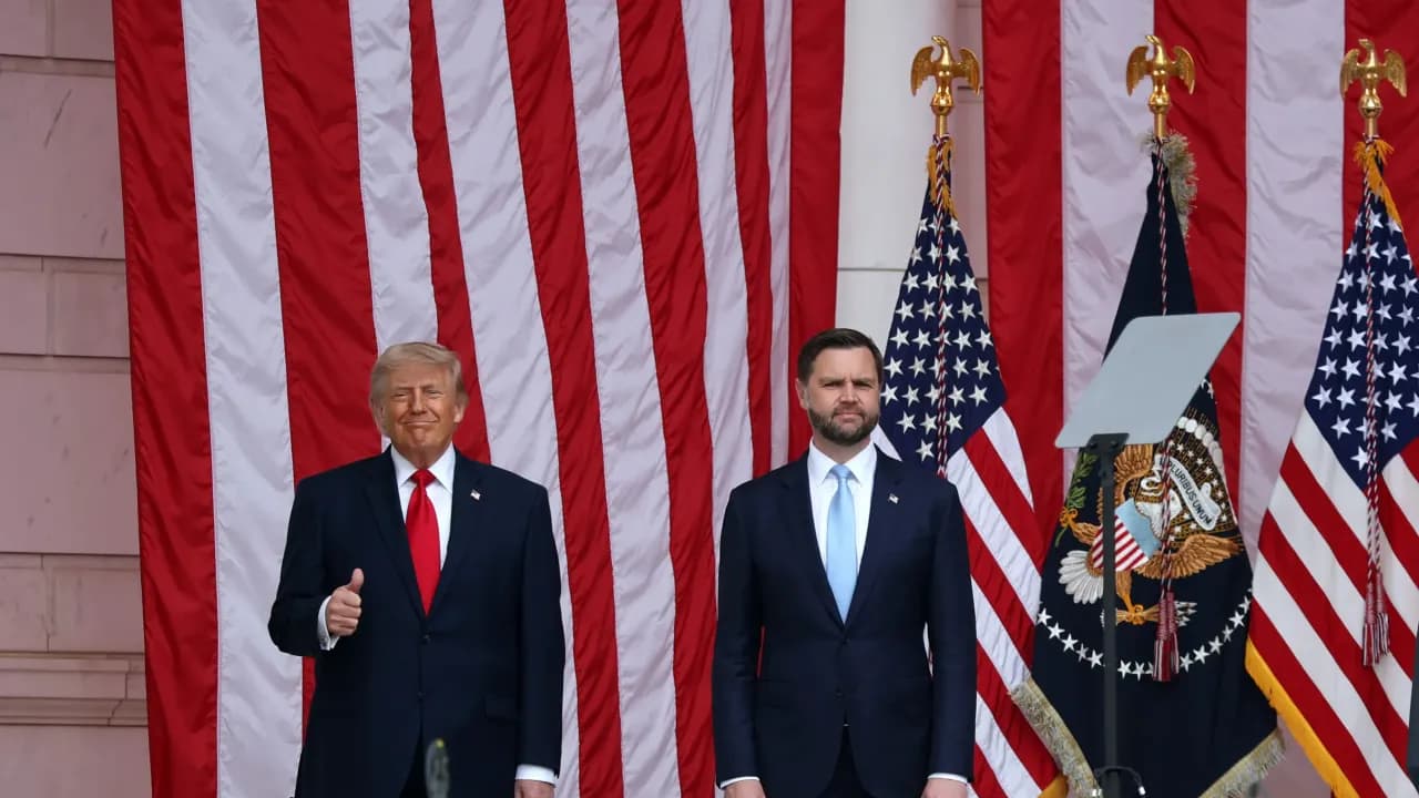 https://stocktwits.com/news articles/markets/equity/trump vs vance what the 910 page difference in their financial disclosures reveal/cZmeaaeR71C https://stocktwits.com/news articles/markets/equity/trump vs vance what the 910 page difference in their financial disclosures reveal/cZmeaaeR71C